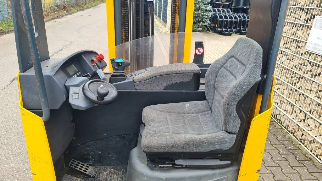 Lükandmastiga tõstuk Jungheinrich ETV 216, Triplex, 6,9 m Hubhöhe, Hubkraft 1.600 kg: pilt 6 Lükandmastiga tõstuk Jungheinrich ETV 216, Triplex, 6,9 m Hubhöhe, Hubkraft 1.600 kg: pilt 6