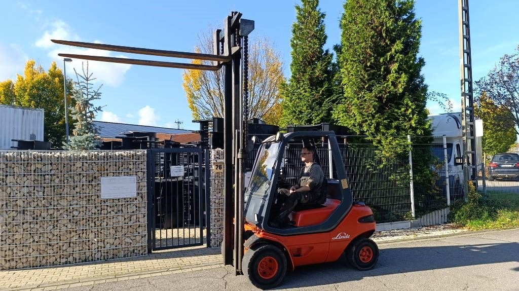 Linde H 30 D, Duplex, Zusatzhydraulik, Palettengabel - Diiseltõstuk: pilt 1 Linde H 30 D, Duplex, Zusatzhydraulik, Palettengabel - Diiseltõstuk: pilt 1