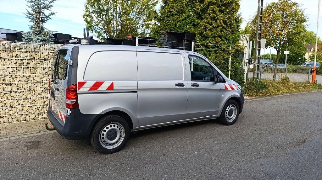 Mercedes-Benz Vito 114 CDI Allrad-Werkstattschränke-Standheizung - Tarbesõiduk furgoon: pilt 5 Mercedes-Benz Vito 114 CDI Allrad-Werkstattschränke-Standheizung - Tarbesõiduk furgoon: pilt 5