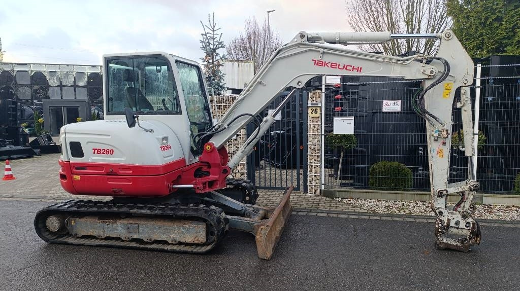 Miniekskavaator Takeuchi TB 260 Powertilt und Schnellwechsler MS 03, Radio: pilt 7