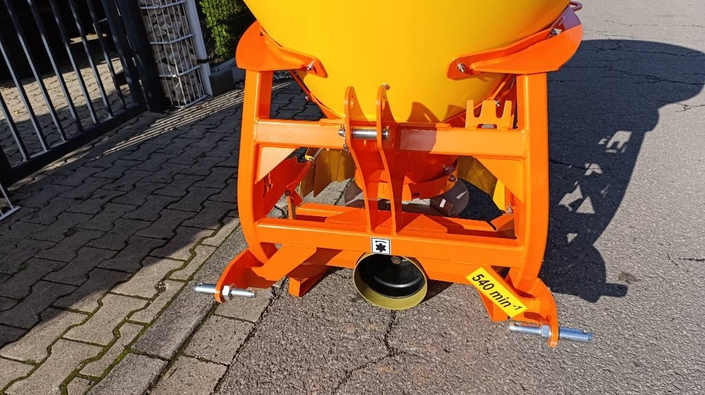 Tellerstreuer, Sand- und Salzstreuer, Winterdienst - Liiva-/ Soolajaotur: pilt 3 Tellerstreuer, Sand- und Salzstreuer, Winterdienst - Liiva-/ Soolajaotur: pilt 3