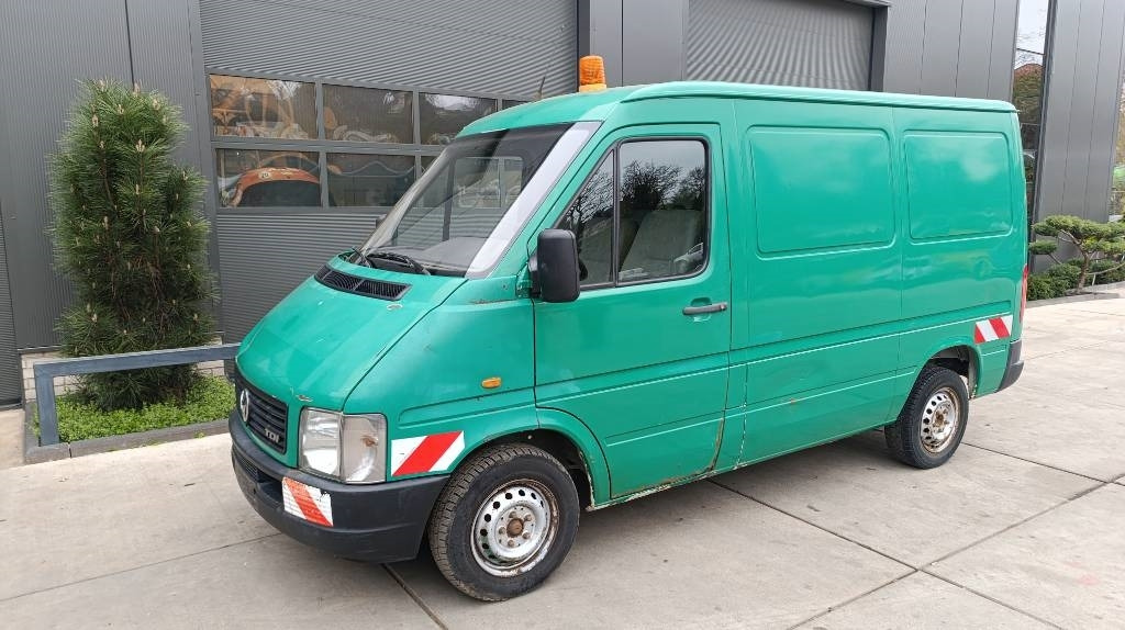 Volkswagen LT 28 Kastenwagen Werkstattsschränke Motorschaden - Tarbesõiduk furgoon: pilt 2 Volkswagen LT 28 Kastenwagen Werkstattsschränke Motorschaden - Tarbesõiduk furgoon: pilt 2