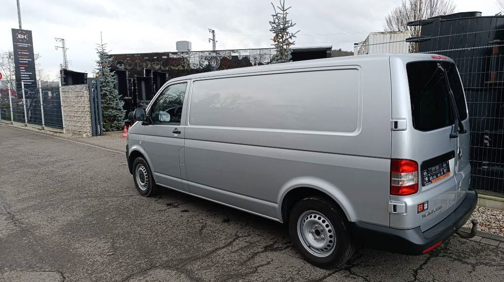 Volkswagen T5 2.0 TDI, Transporter, Kasten, Werkstattschränke - Tarbesõiduk furgoon: pilt 5 Volkswagen T5 2.0 TDI, Transporter, Kasten, Werkstattschränke - Tarbesõiduk furgoon: pilt 5