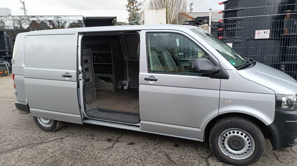 Tarbesõiduk furgoon Volkswagen T5 2.0 TDI, Transporter, Kasten, Werkstattschränke: pilt 22