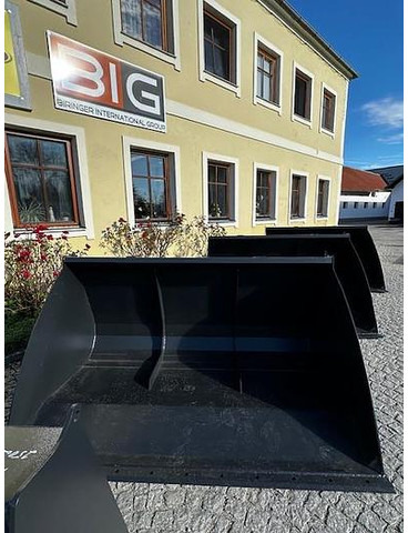 Big Volumenschaufel 220 cm mit Liebherr 506 Aufnahme - Kopp: pilt 1 Big Volumenschaufel 220 cm mit Liebherr 506 Aufnahme - Kopp: pilt 1