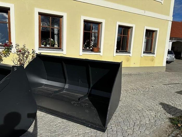 Big Volumenschaufel 250 cm mit Liebherr 509 Aufnahme - Kopp: pilt 2 Big Volumenschaufel 250 cm mit Liebherr 509 Aufnahme - Kopp: pilt 2