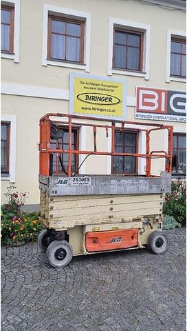 JLG 2630ES Scherenarbeitsbühne elektrisch - Platvorm: pilt 3 JLG 2630ES Scherenarbeitsbühne elektrisch - Platvorm: pilt 3