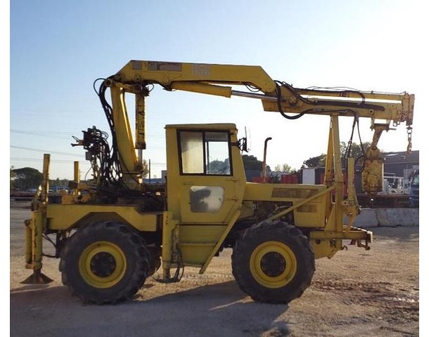 Mercedes-Benz MB Trac-800 Traktor - Traktor: pilt 1 Mercedes-Benz MB Trac-800 Traktor - Traktor: pilt 1