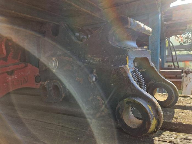 Miller Schnellwechsler passend zu MF / Fermec / Terex Baggerlader - Kiirühendus: pilt 2 Miller Schnellwechsler passend zu MF / Fermec / Terex Baggerlader - Kiirühendus: pilt 2