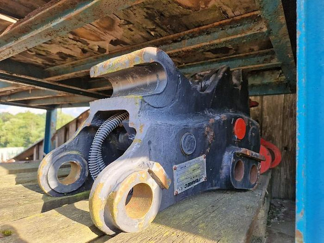 Miller Schnellwechsler passend zu MF / Fermec / Terex Baggerlader - Kiirühendus: pilt 1 Miller Schnellwechsler passend zu MF / Fermec / Terex Baggerlader - Kiirühendus: pilt 1