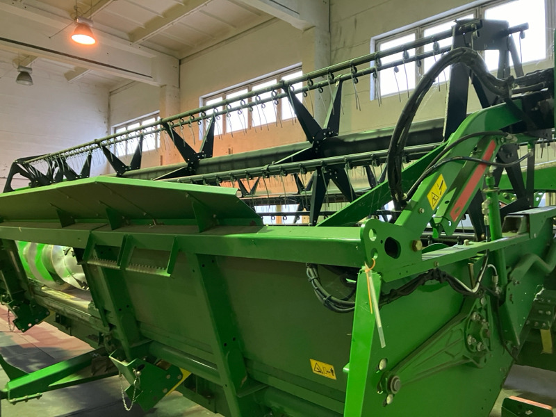 John Deere T560 mit 622R Schneidwerk - Kombain: pilt 3 John Deere T560 mit 622R Schneidwerk - Kombain: pilt 3