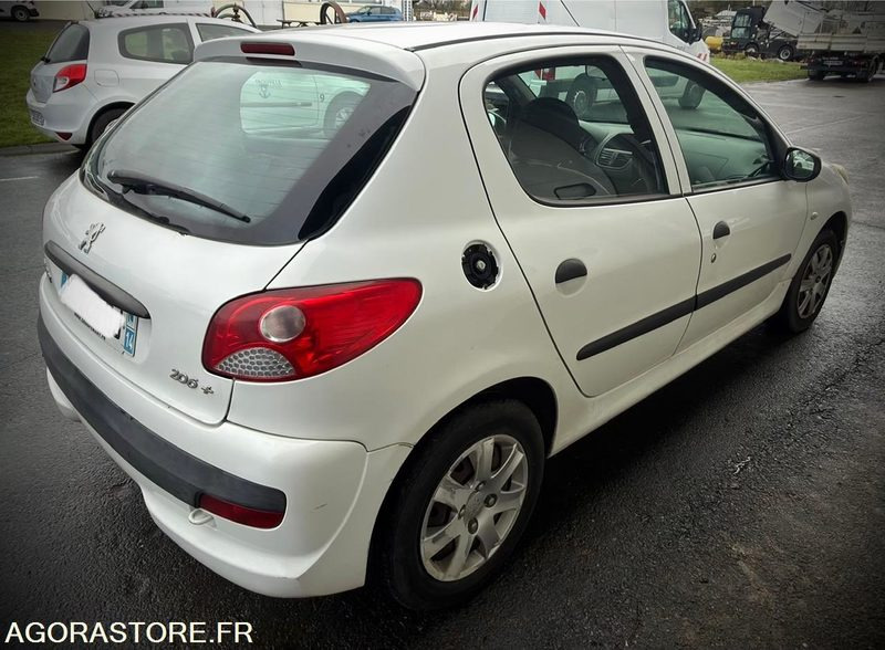 206 + - Auto: pilt 2 206 + - Auto: pilt 2