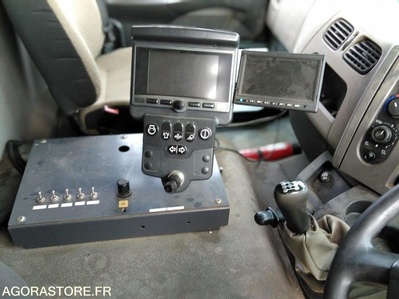 BALAYEUSE DM-075-AD - Tänavapühkimismasin: pilt 2 BALAYEUSE DM-075-AD - Tänavapühkimismasin: pilt 2