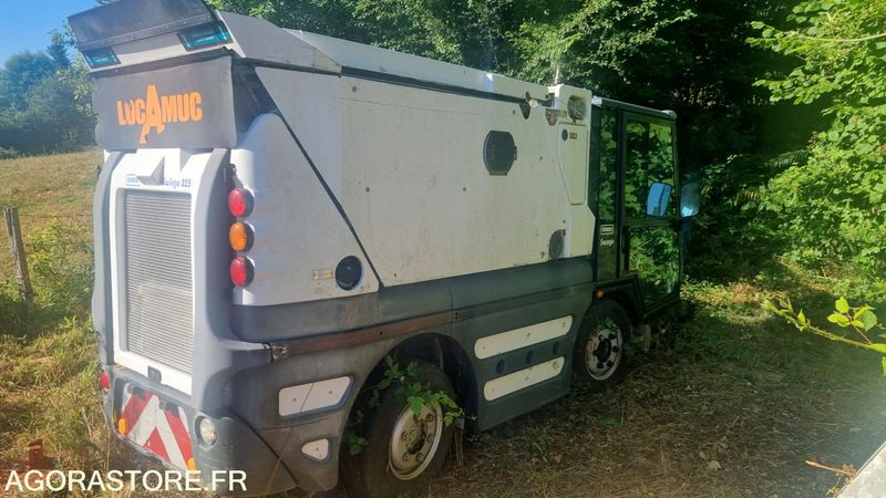 BALAYEUSE SCHMIDT COMPACT 200 - Tänavapühkimismasin: pilt 1 BALAYEUSE SCHMIDT COMPACT 200 - Tänavapühkimismasin: pilt 1