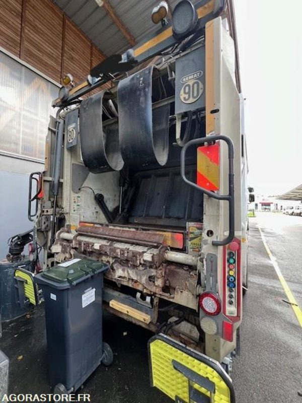 BENNE A ORDURES MENAGERES RENAULT - Prügiauto: pilt 3 BENNE A ORDURES MENAGERES RENAULT - Prügiauto: pilt 3