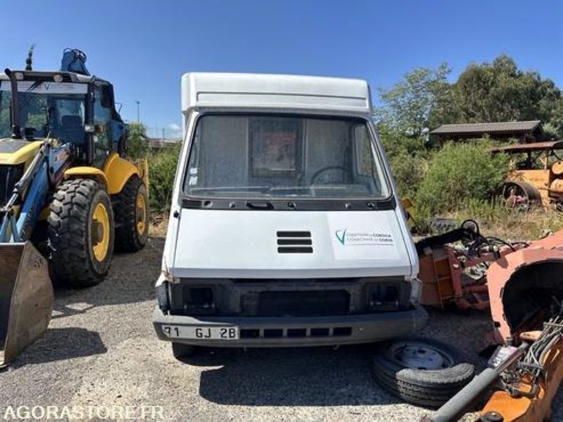 BIBLIOBUS RENAULT PROCAR - 1996 - 108500KM - 71GJ2B - Kaubik: pilt 1 BIBLIOBUS RENAULT PROCAR - 1996 - 108500KM - 71GJ2B - Kaubik: pilt 1