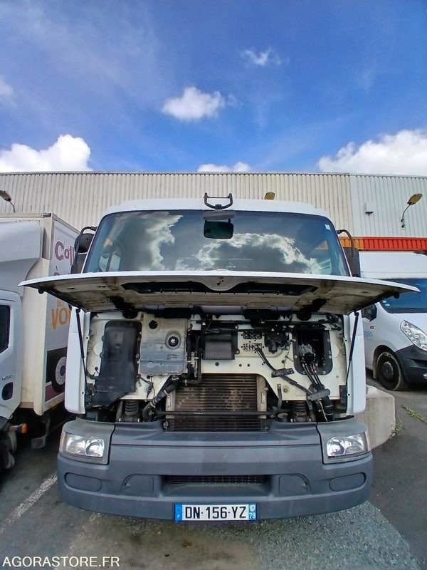 BOM 19 T RENAULT 270 DCI - 2002 - 370 889km - Prügiauto: pilt 2 BOM 19 T RENAULT 270 DCI - 2002 - 370 889km - Prügiauto: pilt 2