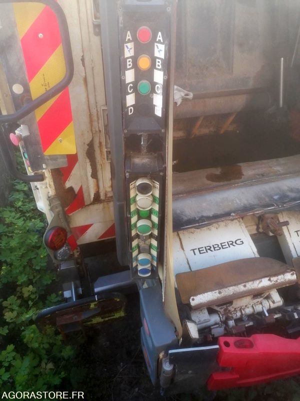 BOM - 2013 MAN TGS équipement SEMAT - 2013 / 310 000 KM - Prügiauto: pilt 5 BOM - 2013 MAN TGS équipement SEMAT - 2013 / 310 000 KM - Prügiauto: pilt 5