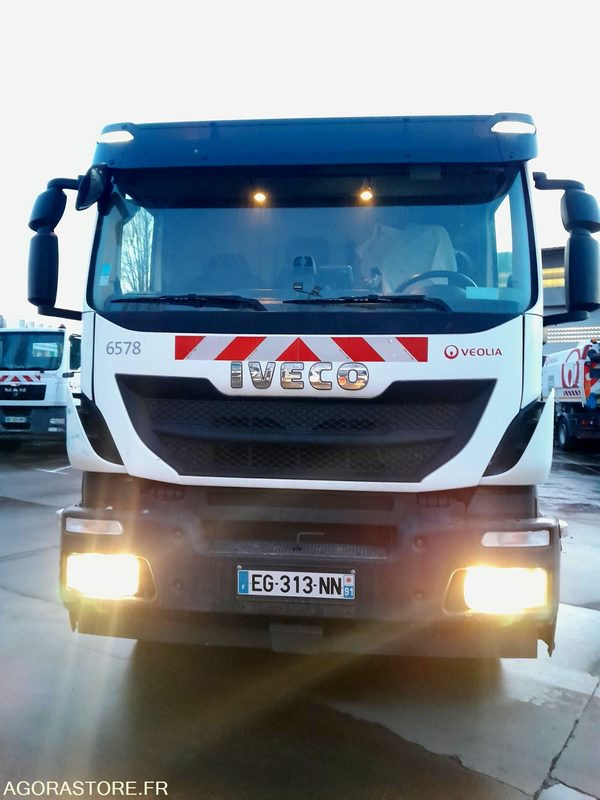 BOM 26T GNC IVECO - 2016 / 84090 KM (6578- VPIDF -66ICAM571X) - Prügiauto: pilt 3 BOM 26T GNC IVECO - 2016 / 84090 KM (6578- VPIDF -66ICAM571X) - Prügiauto: pilt 3