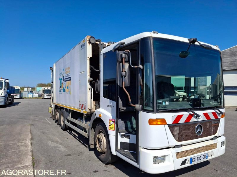 BOM Mercedes Econic 2013 240330 kms - Prügiauto: pilt 1 BOM Mercedes Econic 2013 240330 kms - Prügiauto: pilt 1