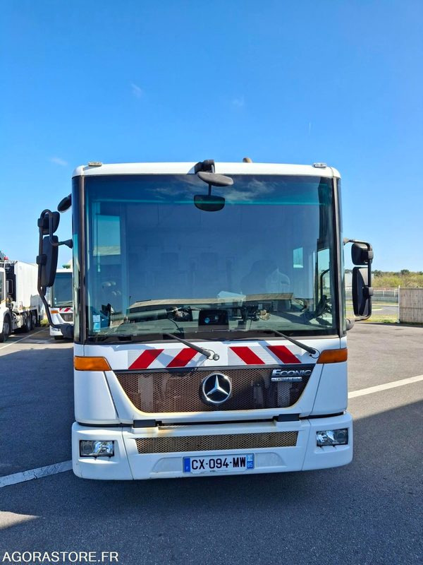 BOM Mercedes Econic 243135 kms 2013 - Prügiauto: pilt 5 BOM Mercedes Econic 243135 kms 2013 - Prügiauto: pilt 5