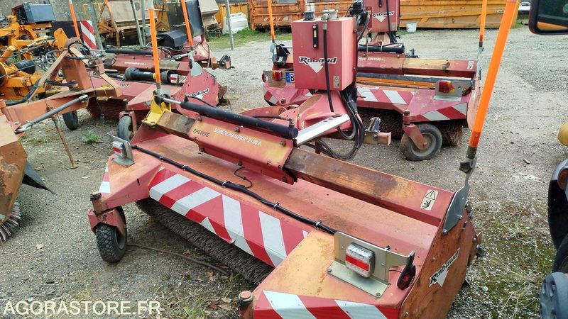 Balayeuse tractée - Rabaud - 72050C - Ehitusseade: pilt 4 Balayeuse tractée - Rabaud - 72050C - Ehitusseade: pilt 4