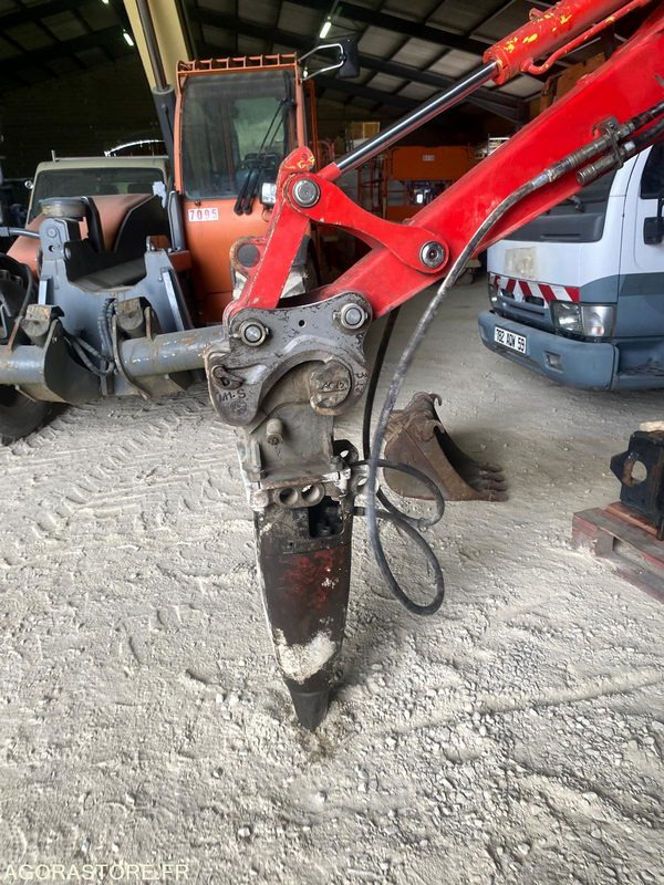 Brise roche Sandvik BR211 M1 - Hüdrauliline haamer: pilt 2 Brise roche Sandvik BR211 M1 - Hüdrauliline haamer: pilt 2