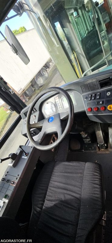 BUS-CAR HEULIEZ 804 - 547885kms - 2004 - Buss: pilt 4 BUS-CAR HEULIEZ 804 - 547885kms - 2004 - Buss: pilt 4