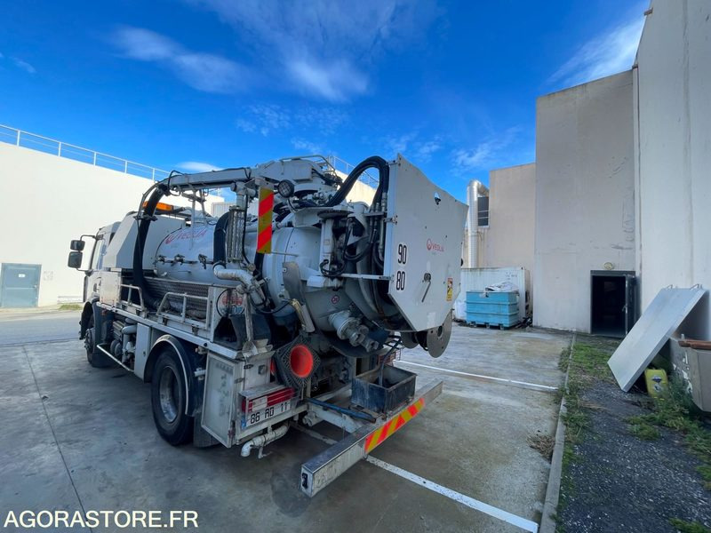 CAMION RENAULT19 HYDROCURER HUWER - 2018 / 341 258 KM - Vaakumveok: pilt 4 CAMION RENAULT19 HYDROCURER HUWER - 2018 / 341 258 KM - Vaakumveok: pilt 4
