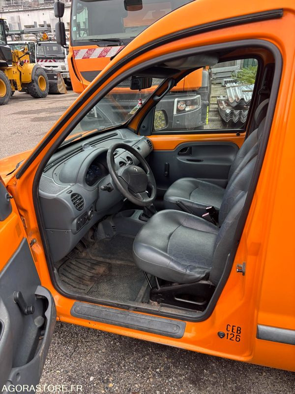 CEB126 RENAULT KANGOO 1.9D - Väike kaubik: pilt 5 CEB126 RENAULT KANGOO 1.9D - Väike kaubik: pilt 5