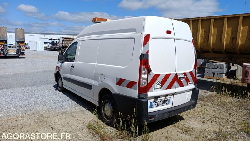 CITROËN JUMPY - 2013 / 222000 KM (CZ-054-FE) - Väike kaubik: pilt 3 CITROËN JUMPY - 2013 / 222000 KM (CZ-054-FE) - Väike kaubik: pilt 3
