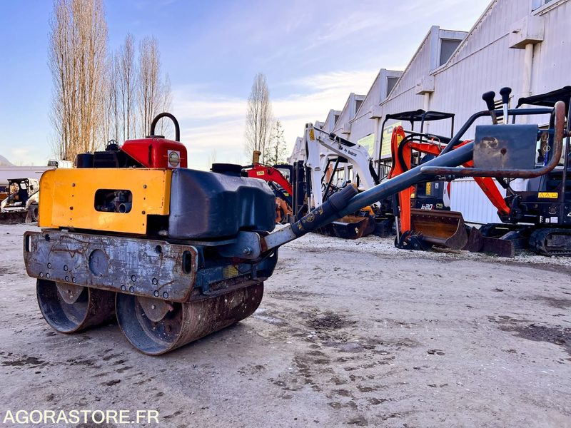 COMPACTEUR À MAIN BELL GROUP BWR650 - 2010 - Rullija: pilt 2 COMPACTEUR À MAIN BELL GROUP BWR650 - 2010 - Rullija: pilt 2