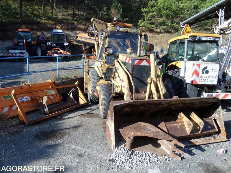 Chargeuse pelleteuse caterpillar 428 -1992- 13000h (N2TRPL) - Ekskavaator-laadur: pilt 1 Chargeuse pelleteuse caterpillar 428 -1992- 13000h (N2TRPL) - Ekskavaator-laadur: pilt 1