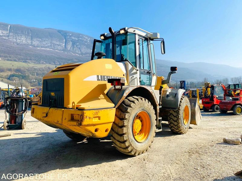 Chargeuse sur pneus Liebherr L524 10T - 5565 Heures - 2002 - Laadur: pilt 5 Chargeuse sur pneus Liebherr L524 10T - 5565 Heures - 2002 - Laadur: pilt 5