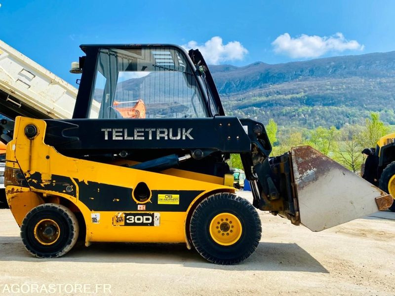 Chariot télescopique Teletruk JCB TLT30D - Année 2004 - 3870 h - Teleskooplaadur: pilt 5 Chariot télescopique Teletruk JCB TLT30D - Année 2004 - 3870 h - Teleskooplaadur: pilt 5