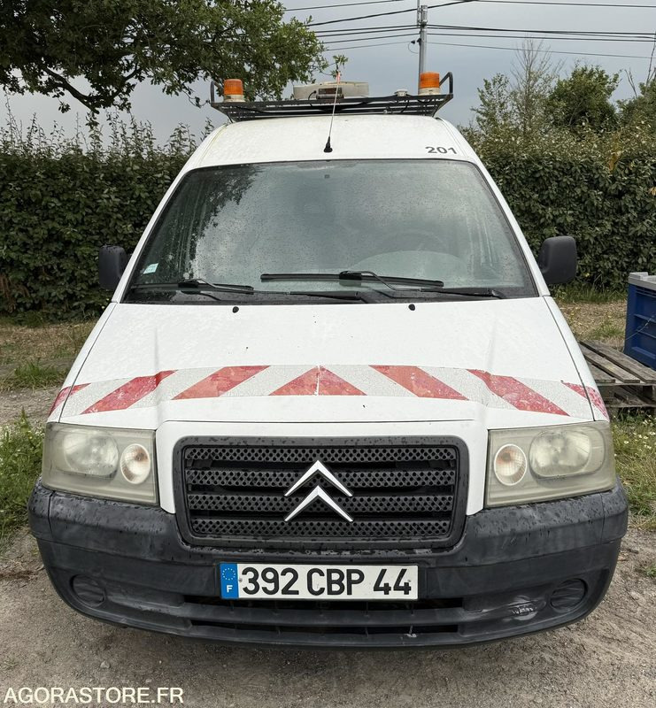 Citroën Jumpy diesel 2005 roulant CT expiré - Väike kaubik: pilt 2 Citroën Jumpy diesel 2005 roulant CT expiré - Väike kaubik: pilt 2