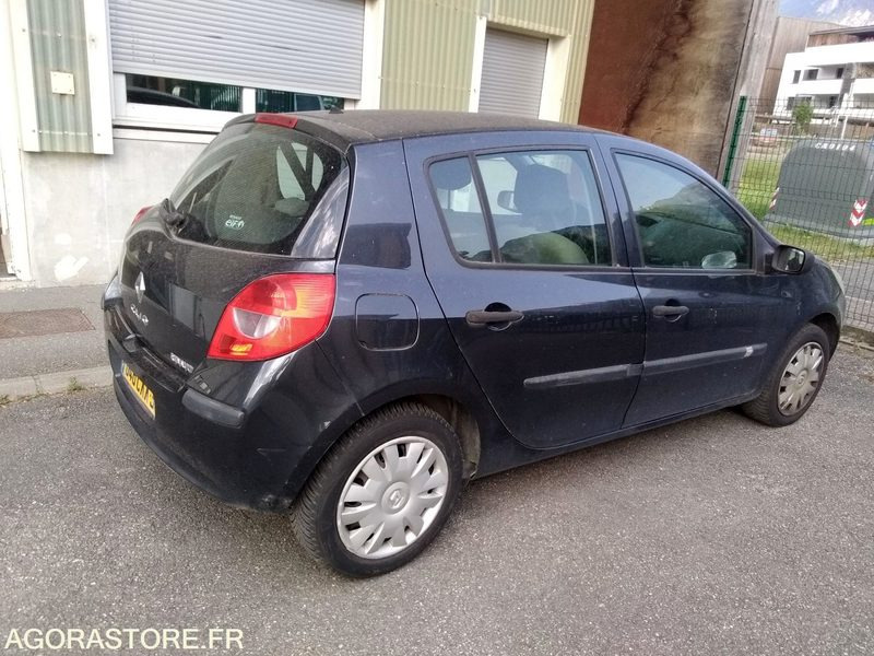 Clio 1.5 dci 1er main du 10.07.2007 131100kms type MRE5222EF558 - Auto: pilt 2 Clio 1.5 dci 1er main du 10.07.2007 131100kms type MRE5222EF558 - Auto: pilt 2