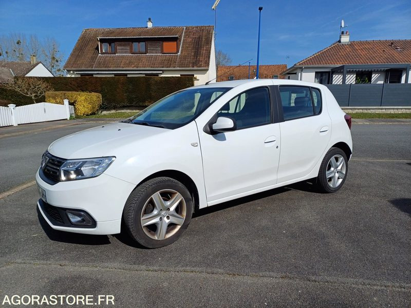 DACIA SANDERO EW-951-JH - 2018 - 179 000 km - Auto: pilt 3 DACIA SANDERO EW-951-JH - 2018 - 179 000 km - Auto: pilt 3