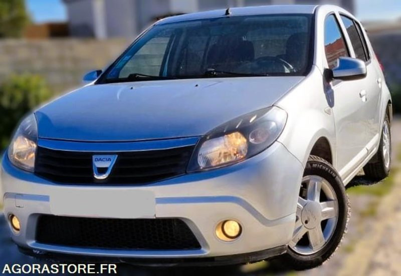 Dacia Sandero MPI GPL/ ESSENCE 176000km - Auto: pilt 1 Dacia Sandero MPI GPL/ ESSENCE 176000km - Auto: pilt 1