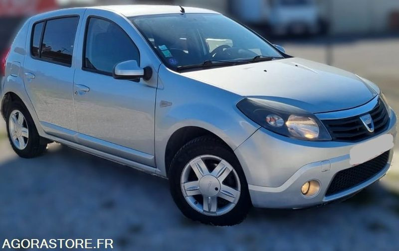 Dacia Sandero MPI GPL/ ESSENCE 176000km - Auto: pilt 3 Dacia Sandero MPI GPL/ ESSENCE 176000km - Auto: pilt 3