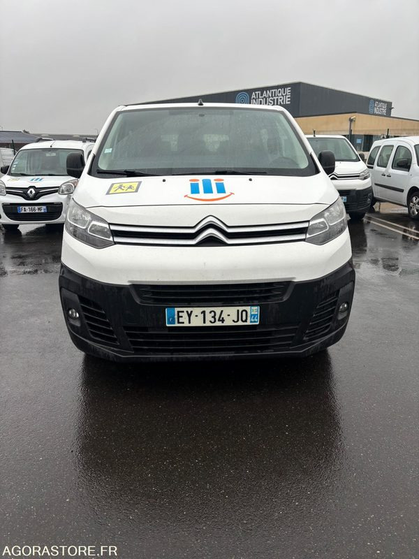 EY-134-JQ - Roulant - CITROEN JUMPY SPACE TOURER - VP - 205 076 Kms - Väikebuss, Mikrobuss: pilt 4 EY-134-JQ - Roulant - CITROEN JUMPY SPACE TOURER - VP - 205 076 Kms - Väikebuss, Mikrobuss: pilt 4