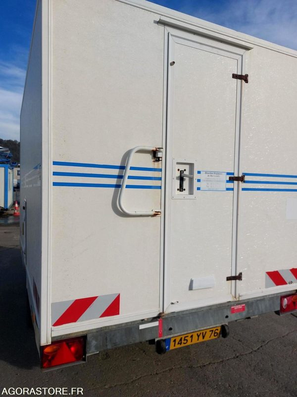 ROULOTTE YSM REVES 4 - 2006 - Ehitusmasinad: pilt 5 ROULOTTE YSM REVES 4 - 2006 - Ehitusmasinad: pilt 5