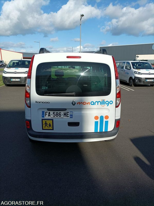 FA-586-ME - Roulant - RENAULT KANGOO - VP - 172 179 Kms - Auto: pilt 4 FA-586-ME - Roulant - RENAULT KANGOO - VP - 172 179 Kms - Auto: pilt 4
