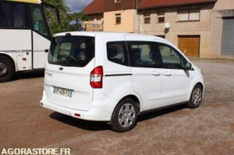 FORD TOURNEO - 2017 - 178 348 KMS - EP426FZ - Väike kaubik: pilt 3 FORD TOURNEO - 2017 - 178 348 KMS - EP426FZ - Väike kaubik: pilt 3