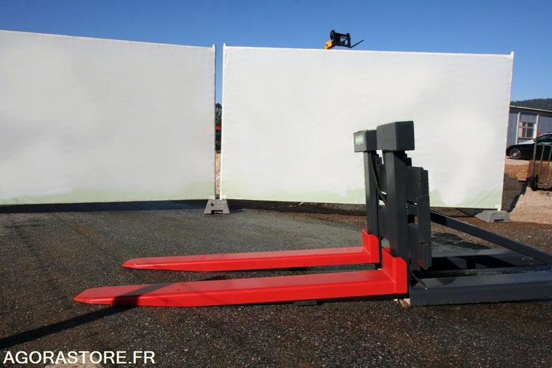 FOURCHES PESEUSES 2,5T - POUR CHARRIOT ELEVATEUR - Ehitusseade: pilt 1 FOURCHES PESEUSES 2,5T - POUR CHARRIOT ELEVATEUR - Ehitusseade: pilt 1