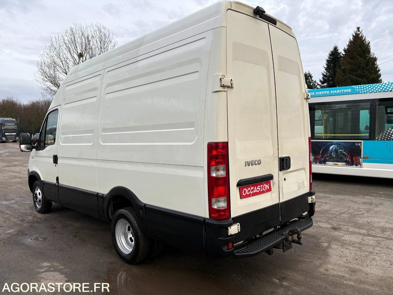 FOURGON IVECO DAILY 180 CV - 2011 - 195 600 KMS - Kaubik: pilt 4 FOURGON IVECO DAILY 180 CV - 2011 - 195 600 KMS - Kaubik: pilt 4