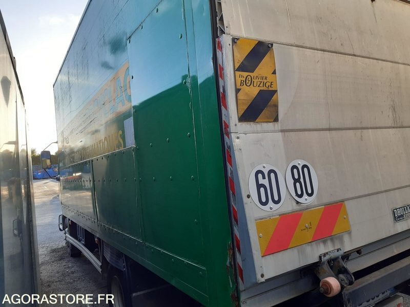 FOURGON RENAULT 10T - CD388BR - Kasti veoauto: pilt 3 FOURGON RENAULT 10T - CD388BR - Kasti veoauto: pilt 3