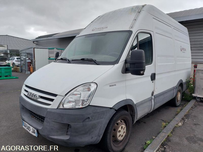 Fourgon IVECO Daily CNG- AA-840-JA - 176200 km (BARA - R51754) - Kaubik: pilt 3 Fourgon IVECO Daily CNG- AA-840-JA - 176200 km (BARA - R51754) - Kaubik: pilt 3