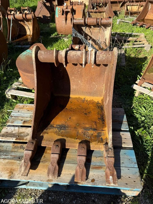 Godet 700mm Morin 3 - Kopp - Ehitusmasinad: pilt 1 Godet 700mm Morin 3 - Kopp - Ehitusmasinad: pilt 1