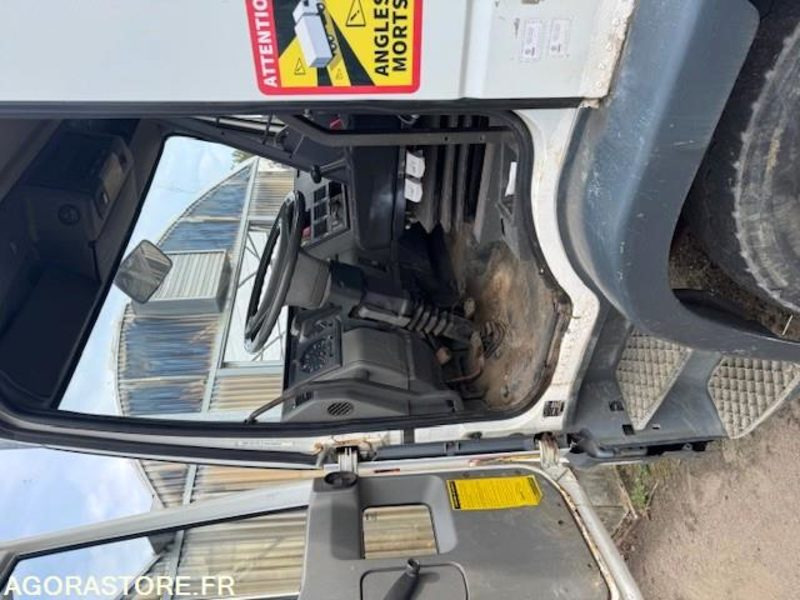 IVECO 130E18 - 157836 KM - Kallur-poolhaagis: pilt 5 IVECO 130E18 - 157836 KM - Kallur-poolhaagis: pilt 5